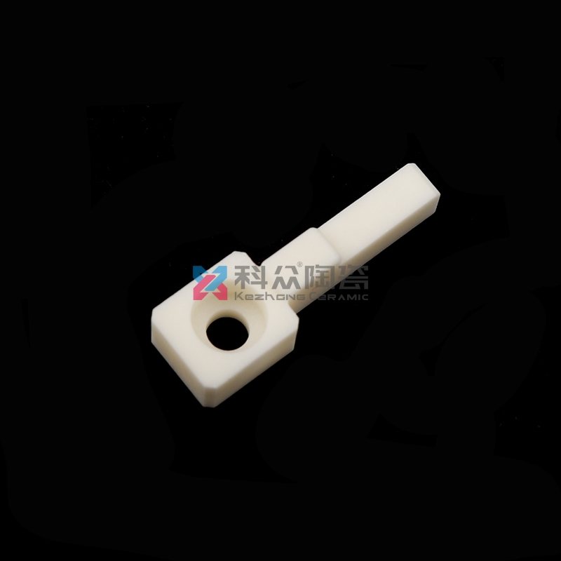 氧化鋁（lǚ）陶瓷塊