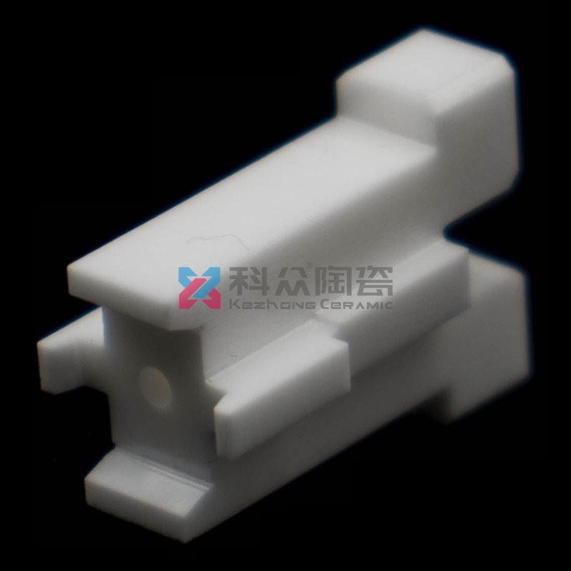 95氧化鋁陶瓷零件（jiàn）